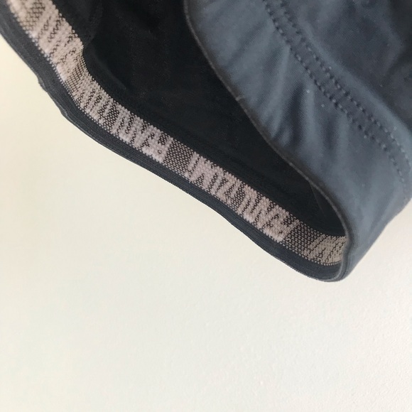 Pearl Izumi Padded Cycling Peloton Shorts - Picture 4 of 9